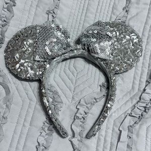 Disney Parks Silver Sequins Minnie Mouse Ears Headband